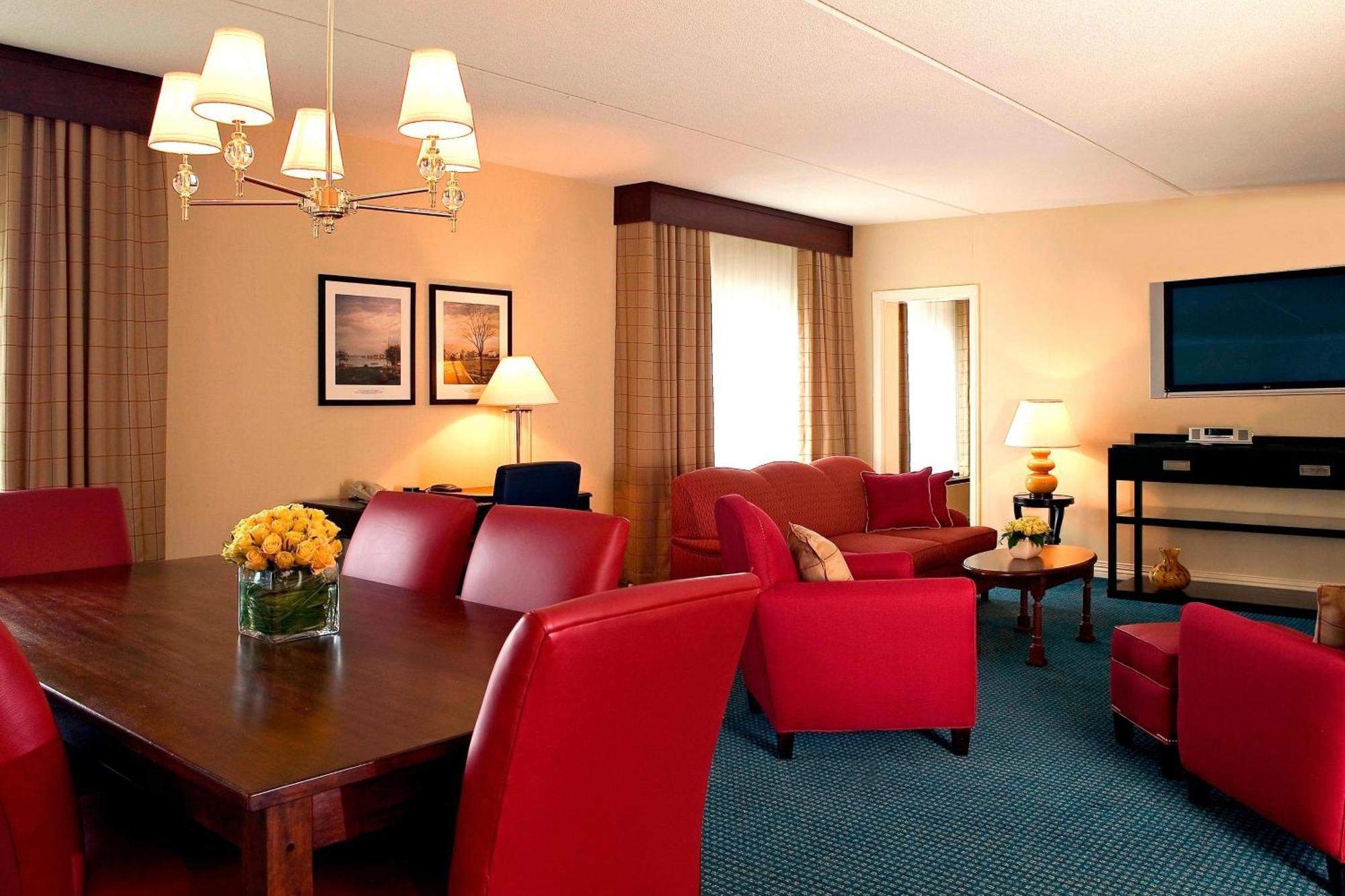 Four Points By Sheraton Wakefield Boston Hotel & Conference Center Экстерьер фото